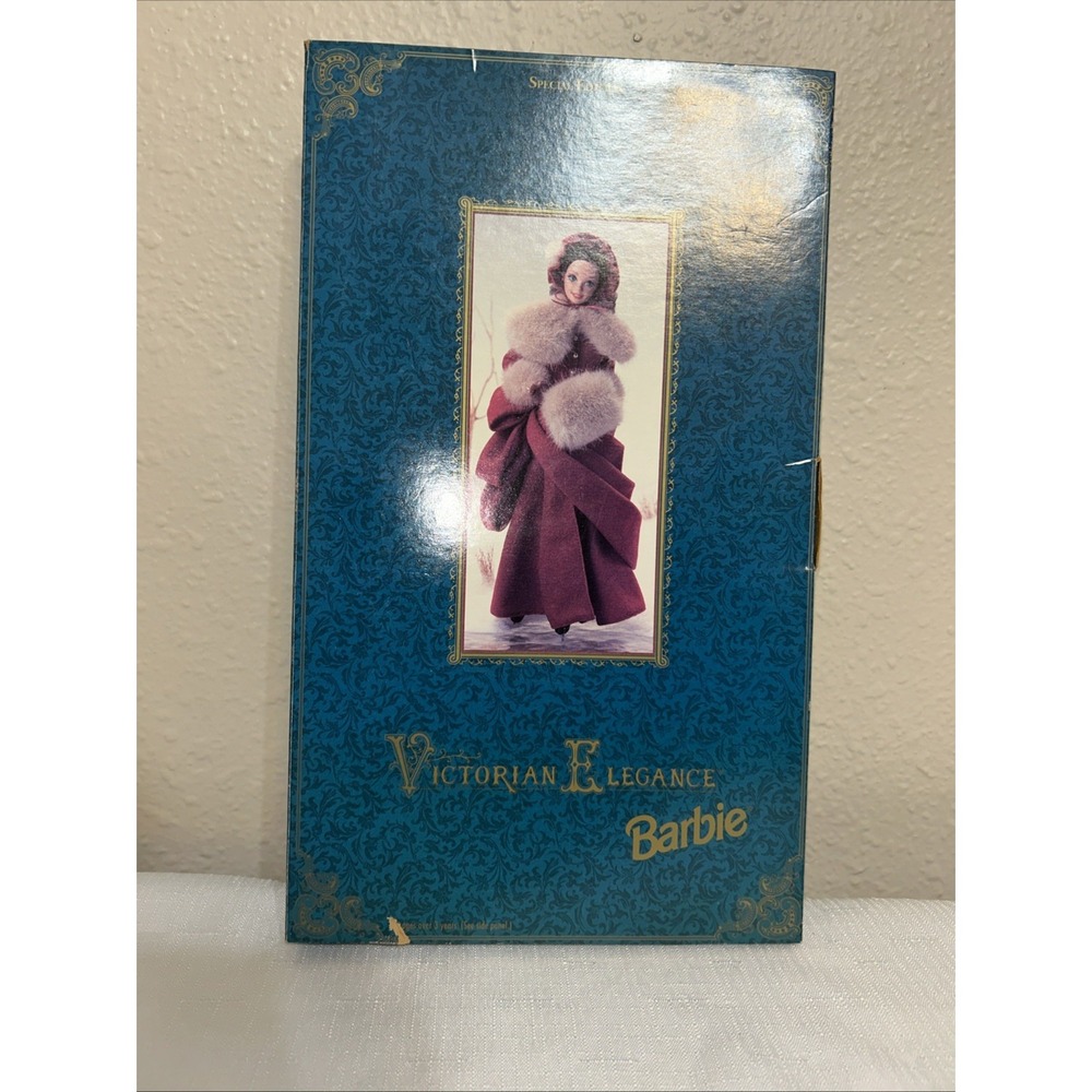 Mattel Victorian‎ Elegance Barbie Vintage 1994 Collector's Holiday Skating NIB